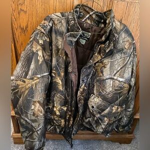 Men’s Hunting Camo Coat.  XL.  Like new.  Quilted lining.